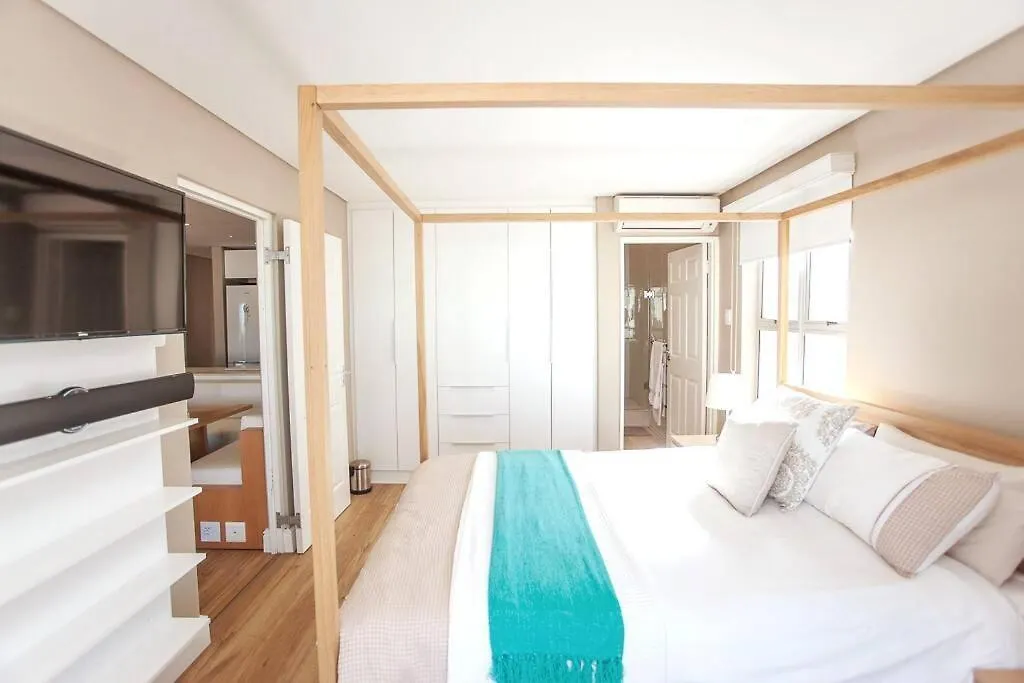 Apartment Ocean Living @ Summerseas Port Elizabeth