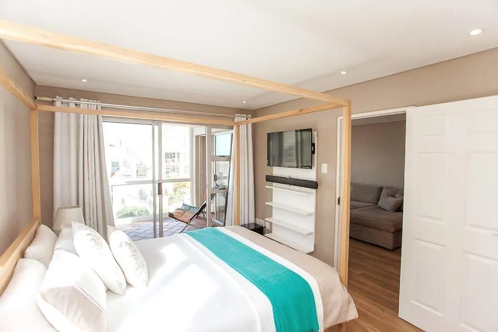 Ocean Living @ Summerseas Port Elizabeth Apartment