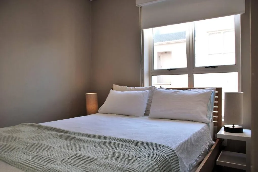 Apartment Ocean Living @ Summerseas Port Elizabeth